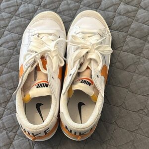 Nike Kids Sneakers in White and Orange